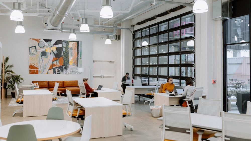 Balancing Private and Open Areas in Your Office Space