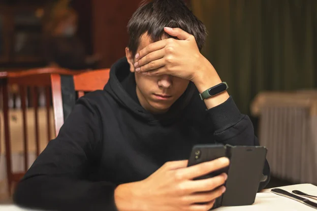 Digital Detox Why Unplugging is Essential for Your Physical and Mental Health 